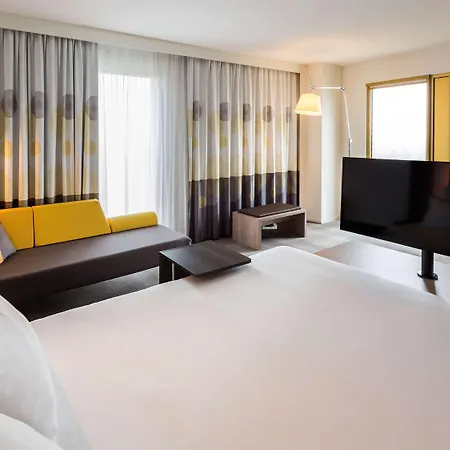 Novotel Amsterdam Schiphol Airport Hoofddorp Exterior photo