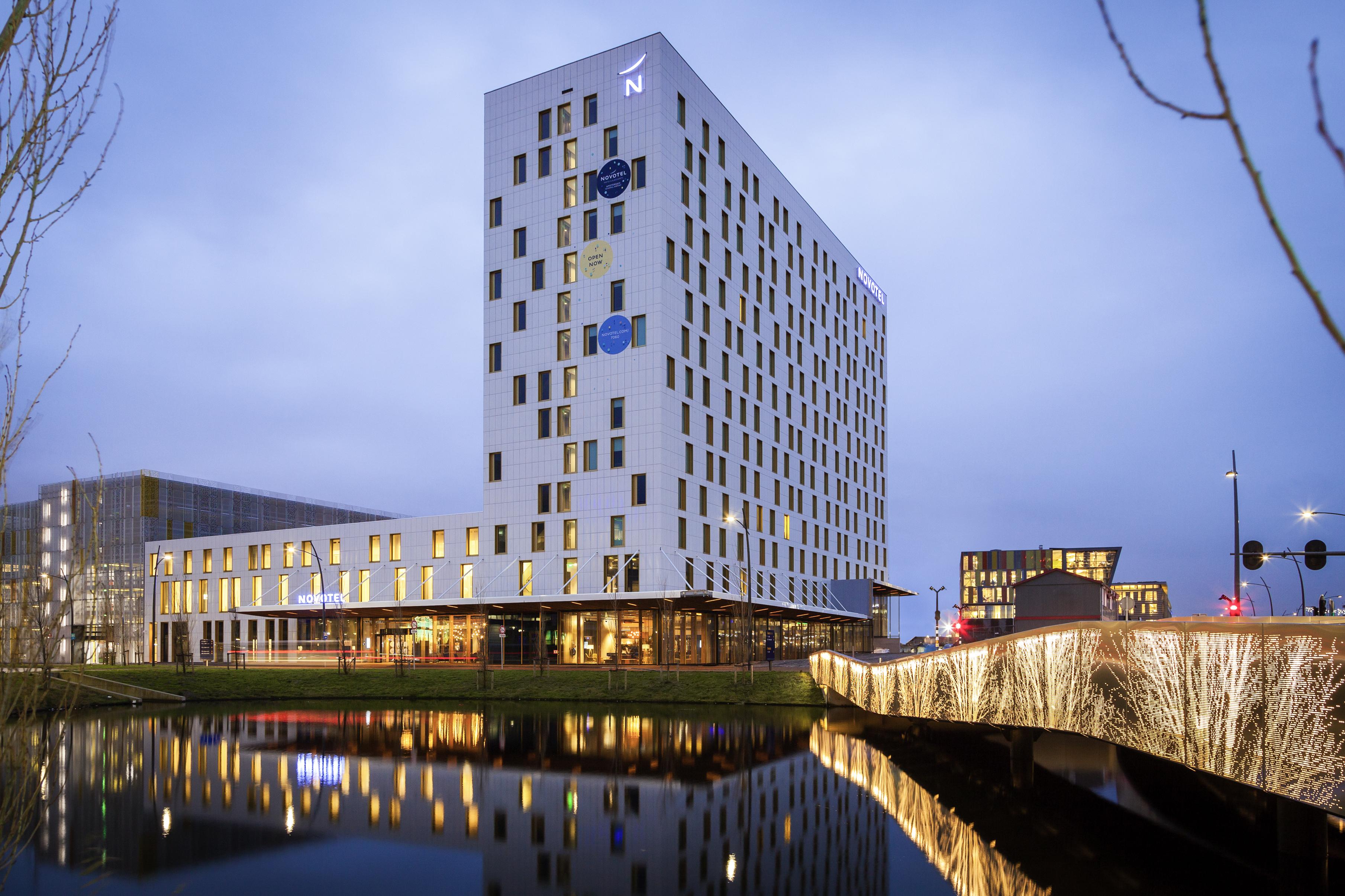 Novotel Amsterdam Schiphol Airport Hotel 4*